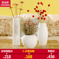 歐式餐桌花瓶 點(diǎn)亮家居藝術(shù)的精致點(diǎn)綴